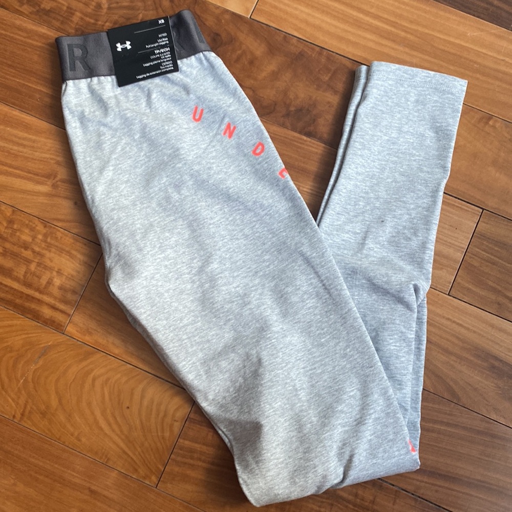 Under Armour favorite graphic leggings